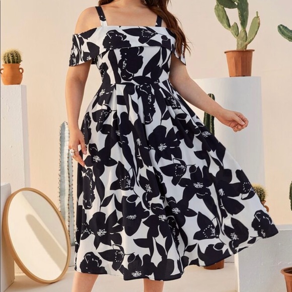 New Beautiful black and white dress - Picture 5 of 8